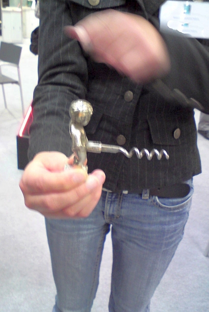 Hochtechnisches Werkzeug für den Allgemeingebrauch.  "Hermann hieß er"